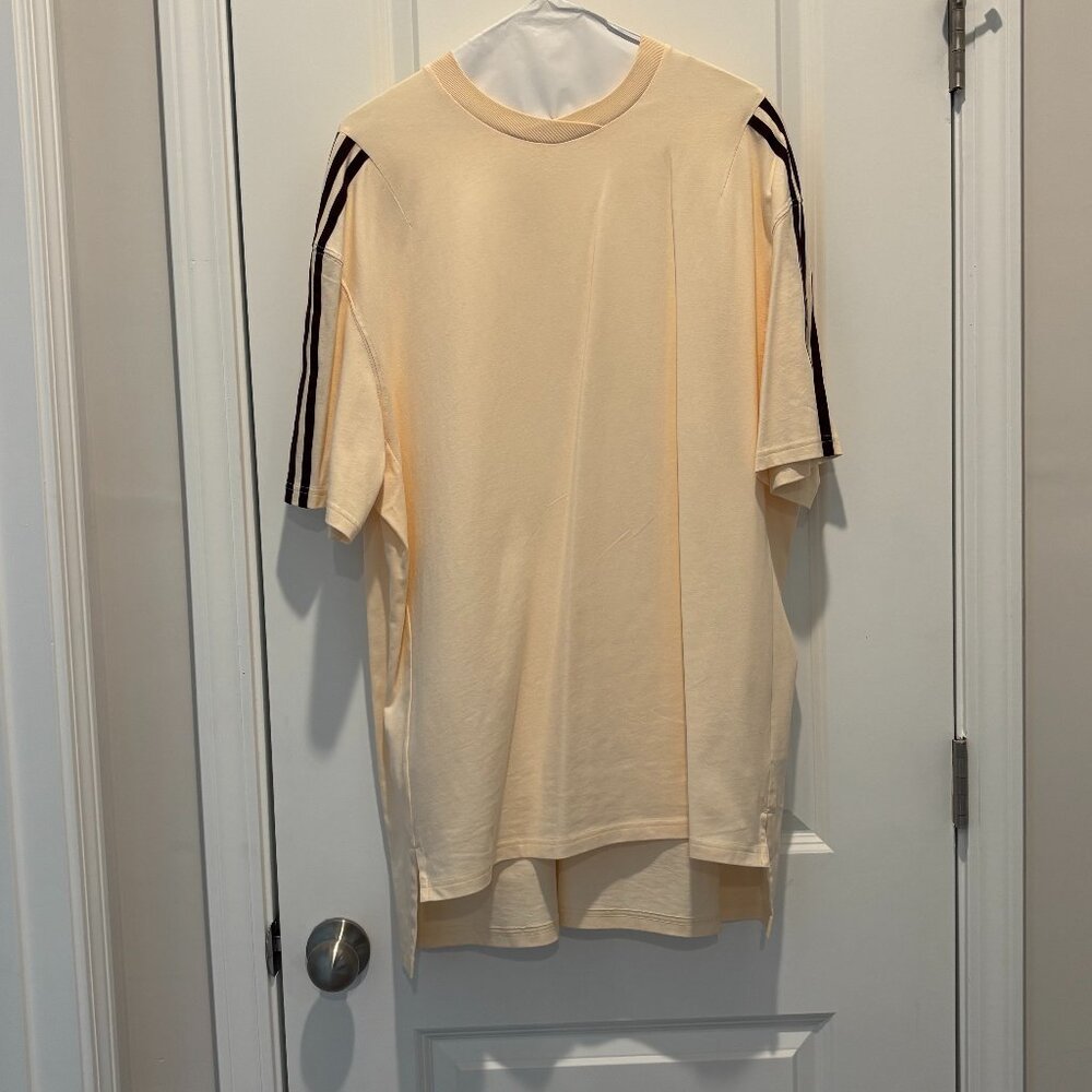 Ivy Parker women’s T-shirt